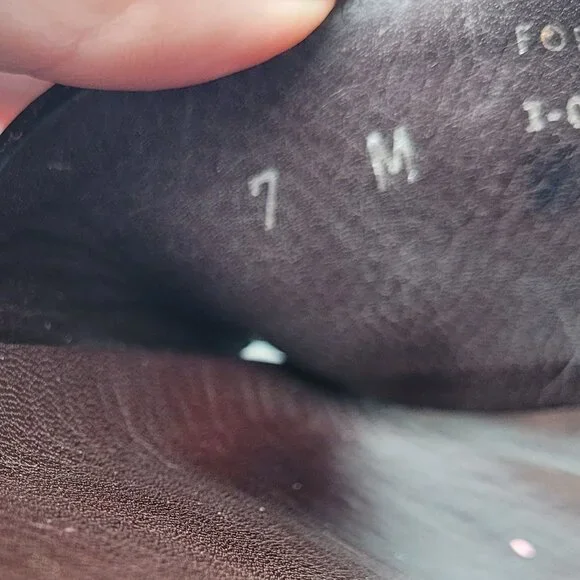 Donald J Pliner Brown Leather Slides Women's Sz 7 M - Picture 8 of 10